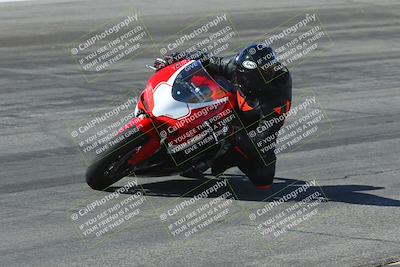 media/Mar-24-2025-Moto Forza (Mon) [[57ce5c5cff]]/3-Beginner Group/Session 2 Bowl/